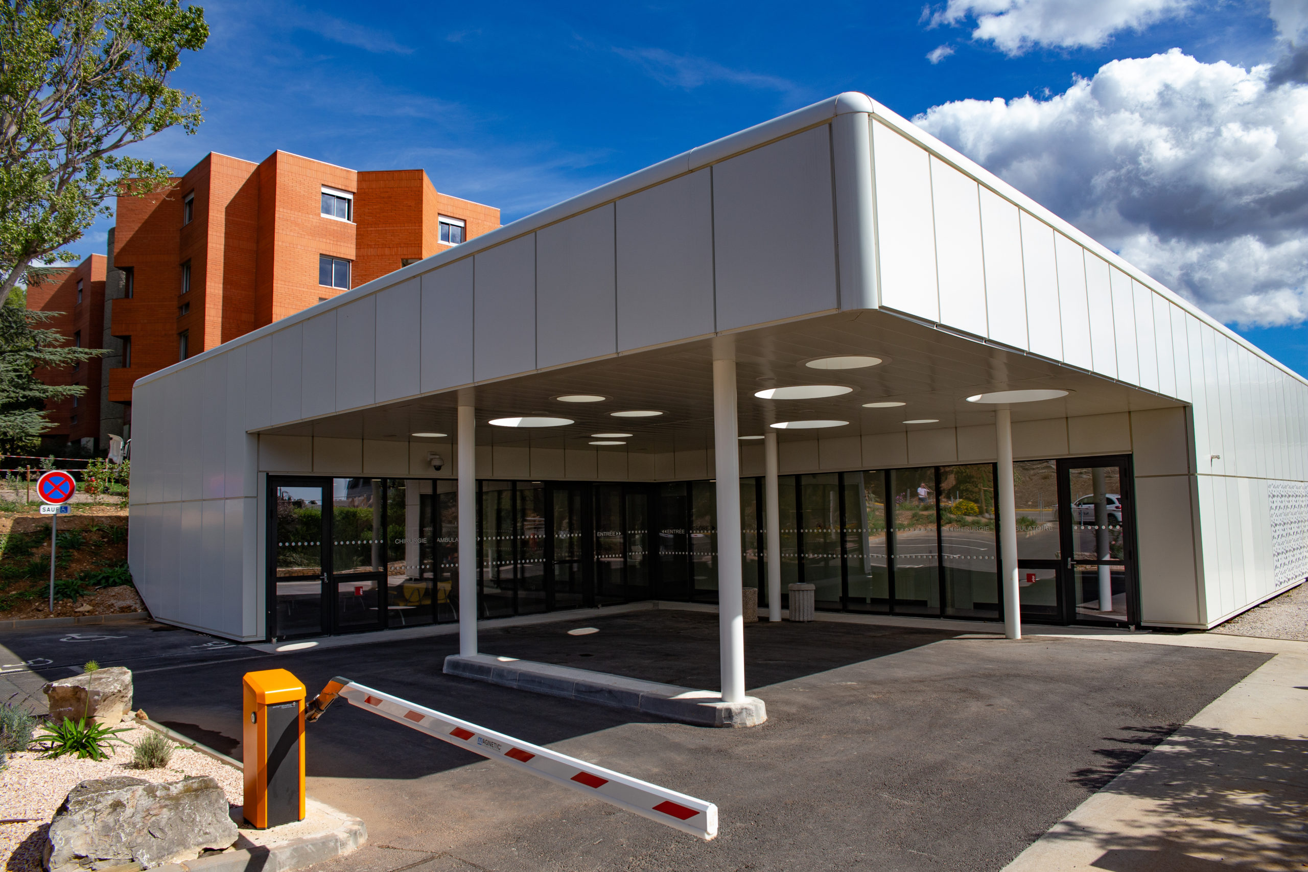 Réaménagement du bâtiment de radiothérapie en service de chirurgie ambulatoire – CHU de Nîmes