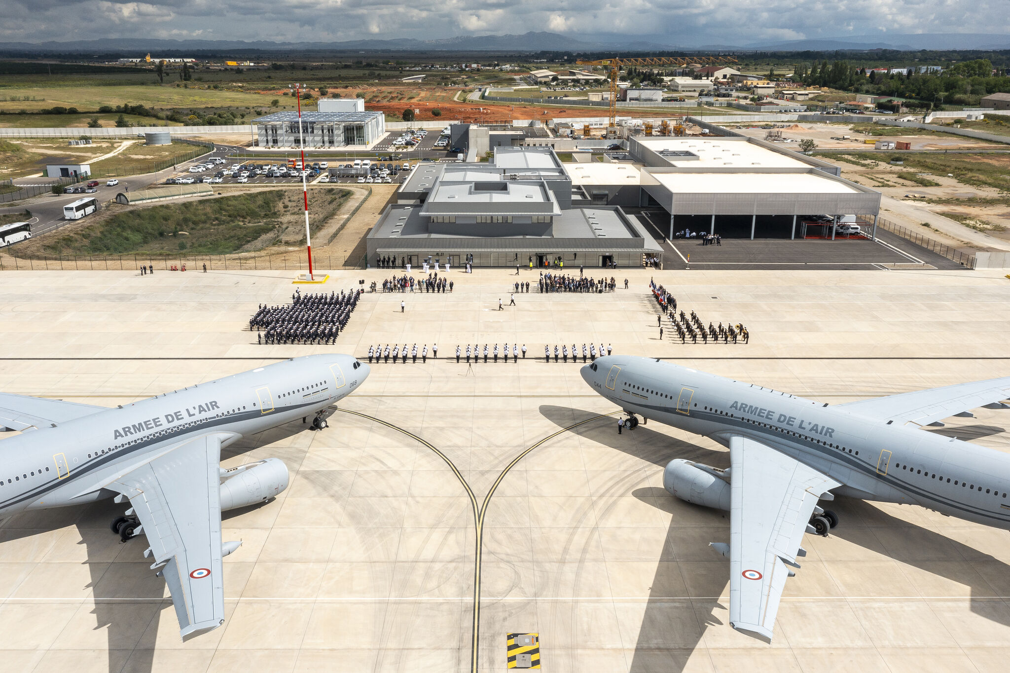 Edeis ingénierie inaugure la nouvelle base aérienne 125 Istres - EDEIS